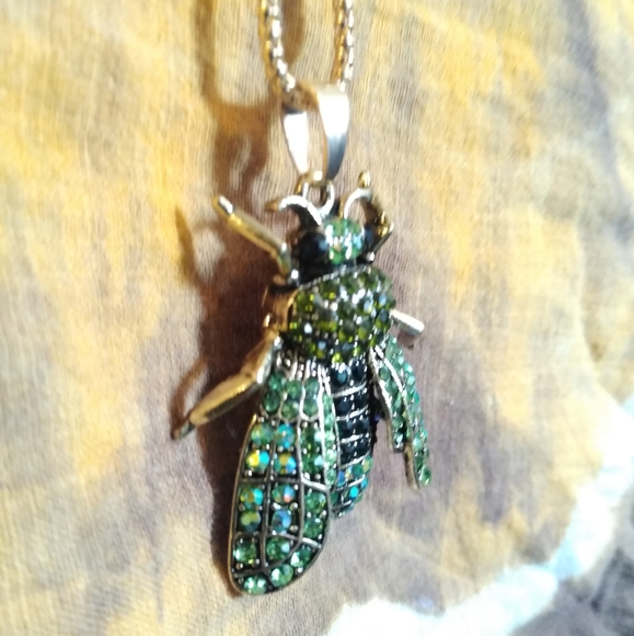 Rhinestone Insect Necklace - Picture 7 of 8